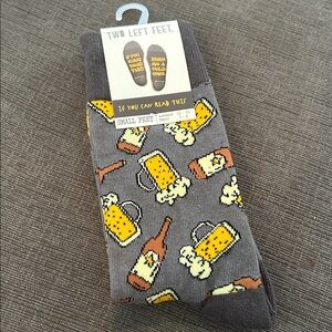 TWO LEFT FEET - If you can read this Beer Socks NWT